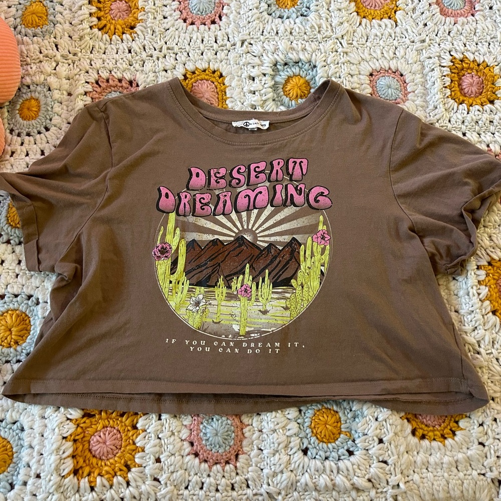 cute summer crop top ! 🌵🏜️